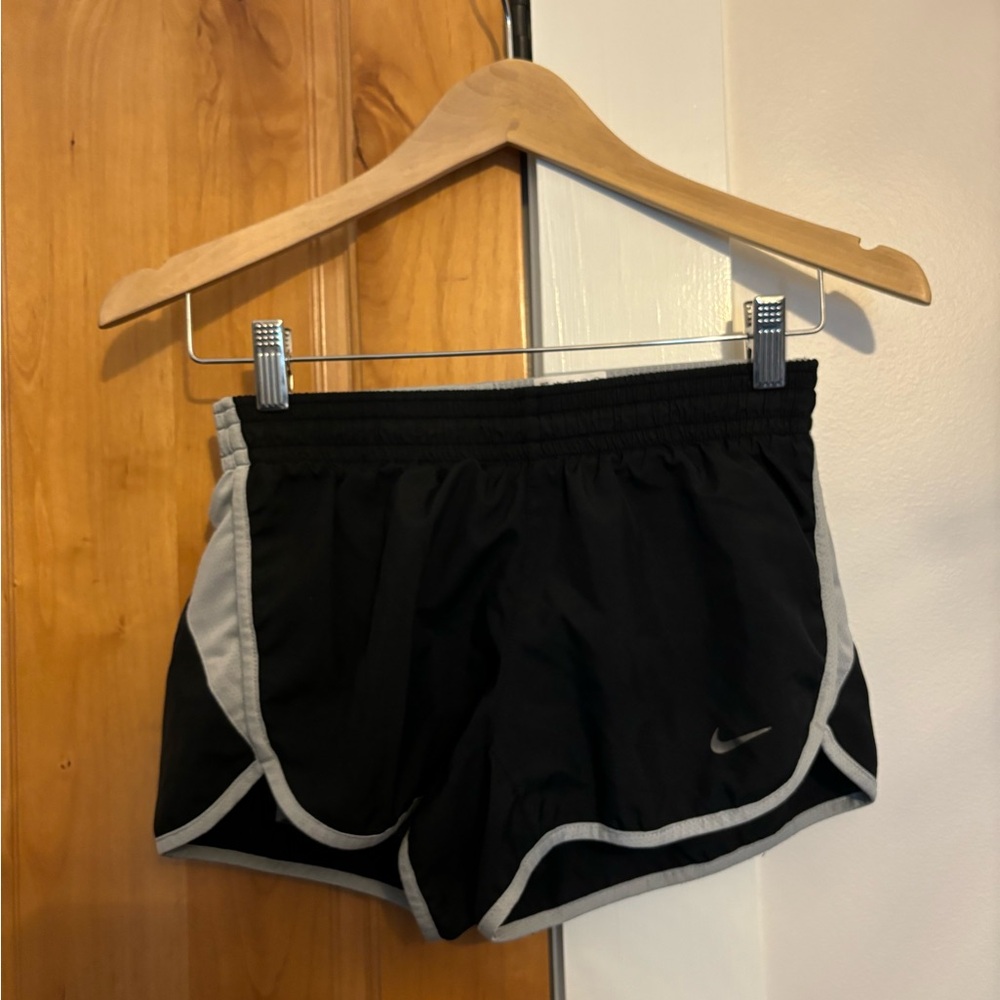 Nike shorts xs